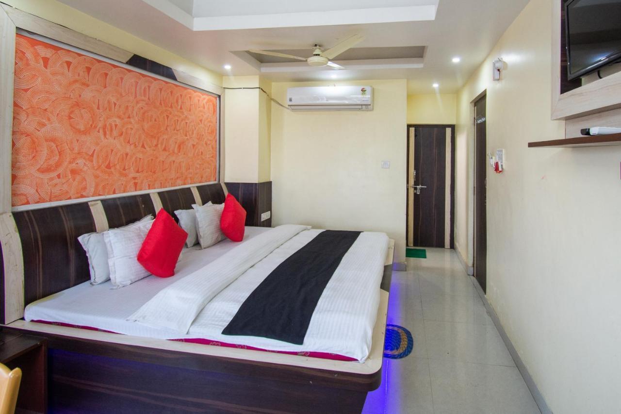 Capital O 67892 Hotel Sujata Tarapith Exterior photo