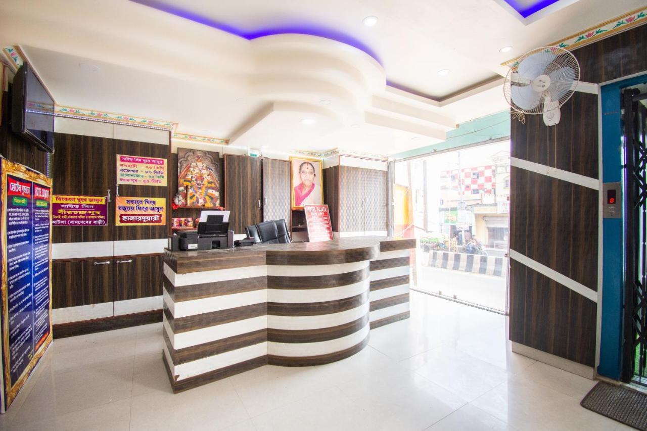 Capital O 67892 Hotel Sujata Tarapith Exterior photo